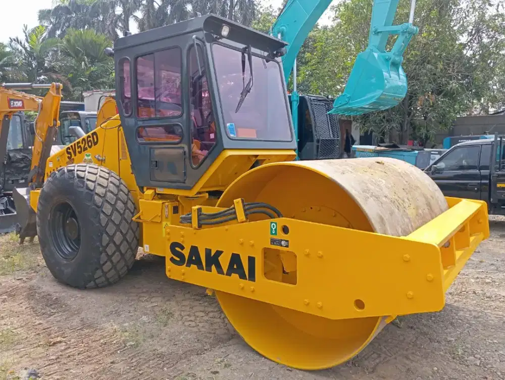 Compactor Pemadat Sakai SV526D Vibratory Roller Single Drum Harga TDP