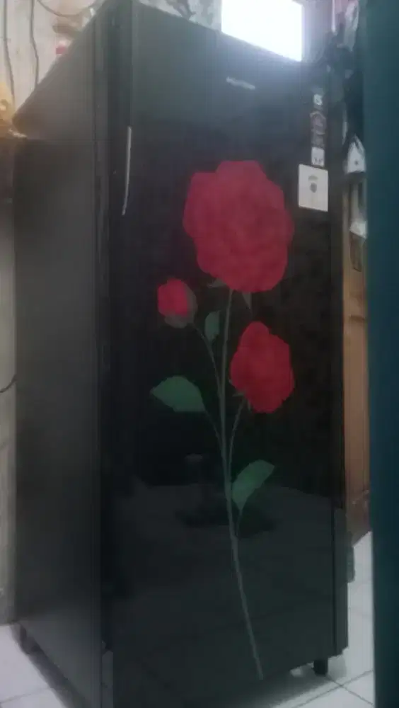 Di jual kulkas Polytron 1 pintu cepat