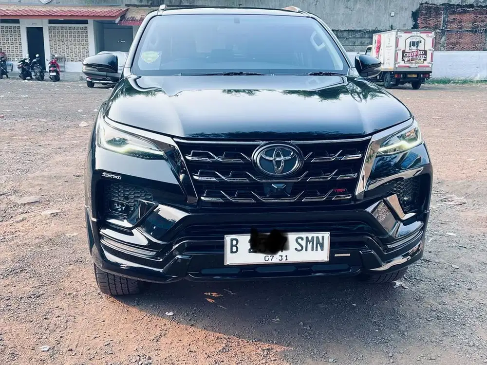 Toyota Fortuner VRZ TRD 2.4 2021