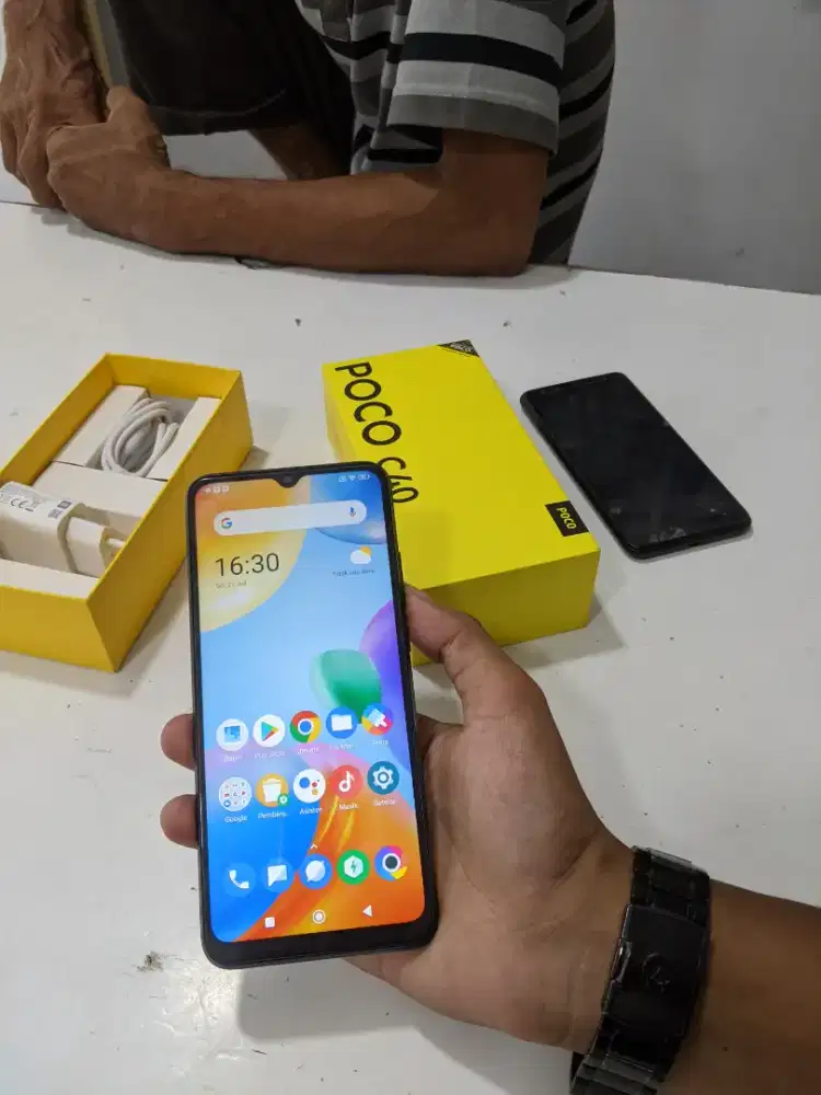Poco C40 Ram 4+1/64GB lengkap murah promo siapa cepat