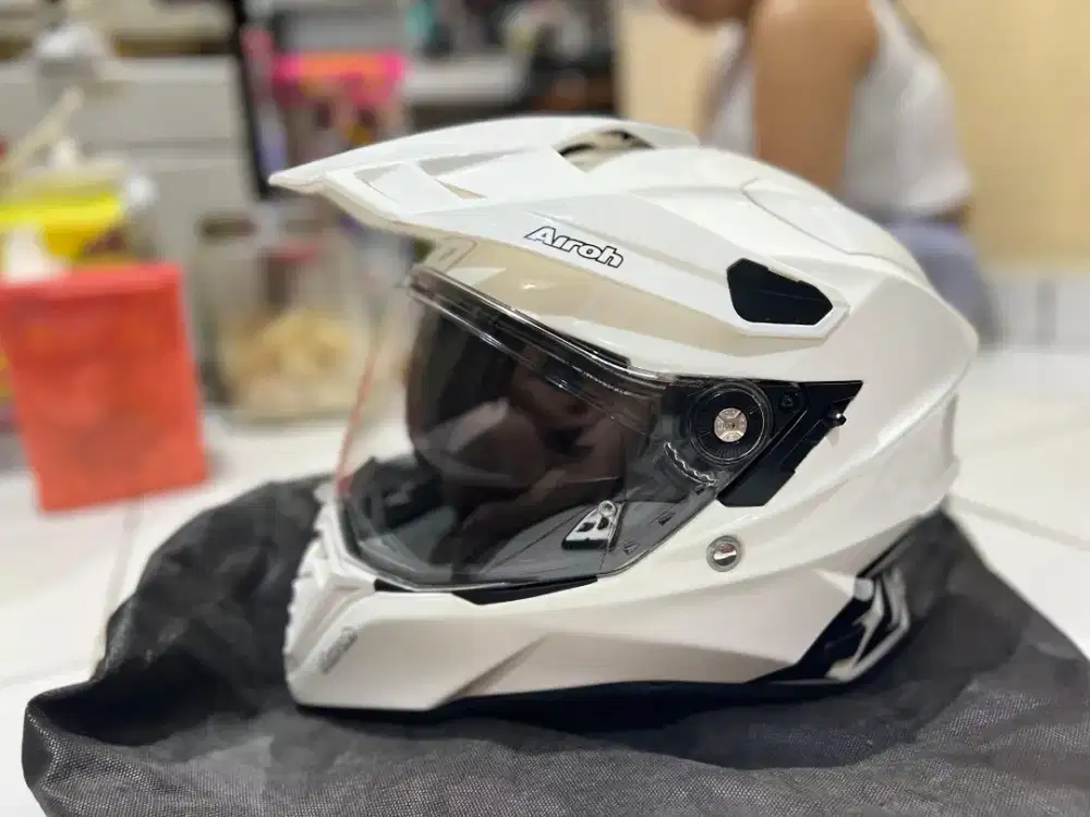 helm airoh commander