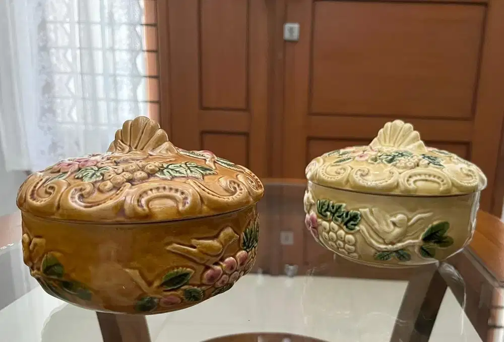 Toples Japan Ornamen