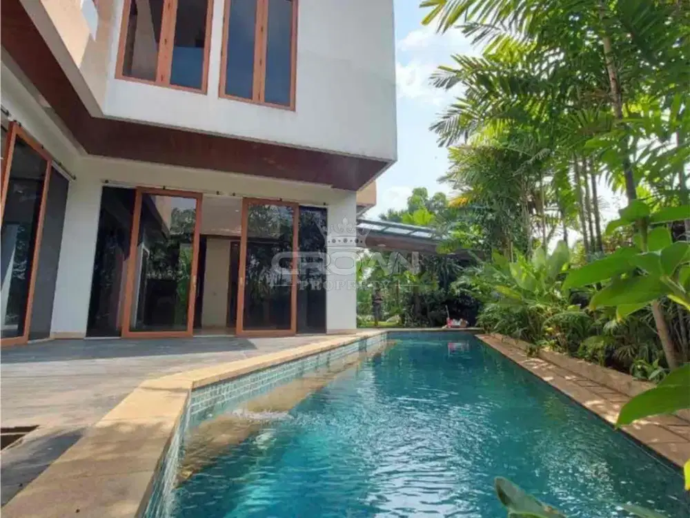 Rumah 2 Lantai Di Mega Kuningan Jakarta Selatan