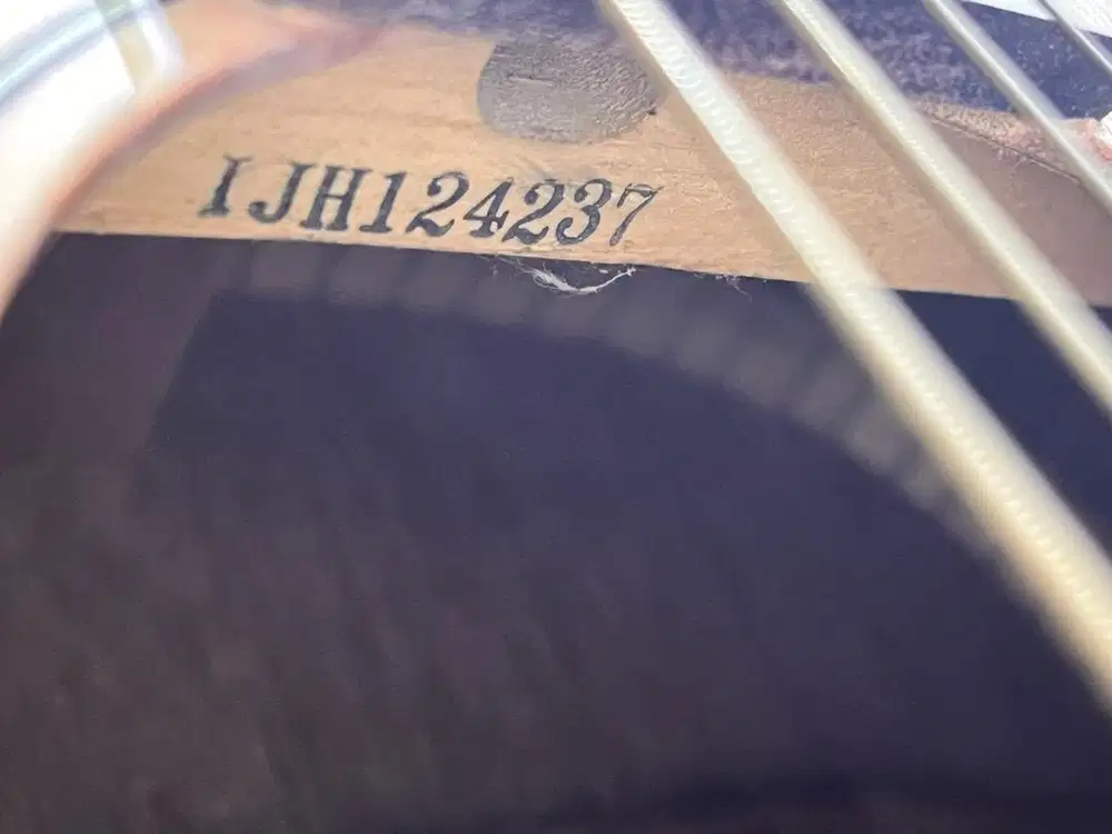 JUAL GITAR YAMAHA F310 ORIGINAL BEKAS KONDISI MULUS DAN LENGKAP