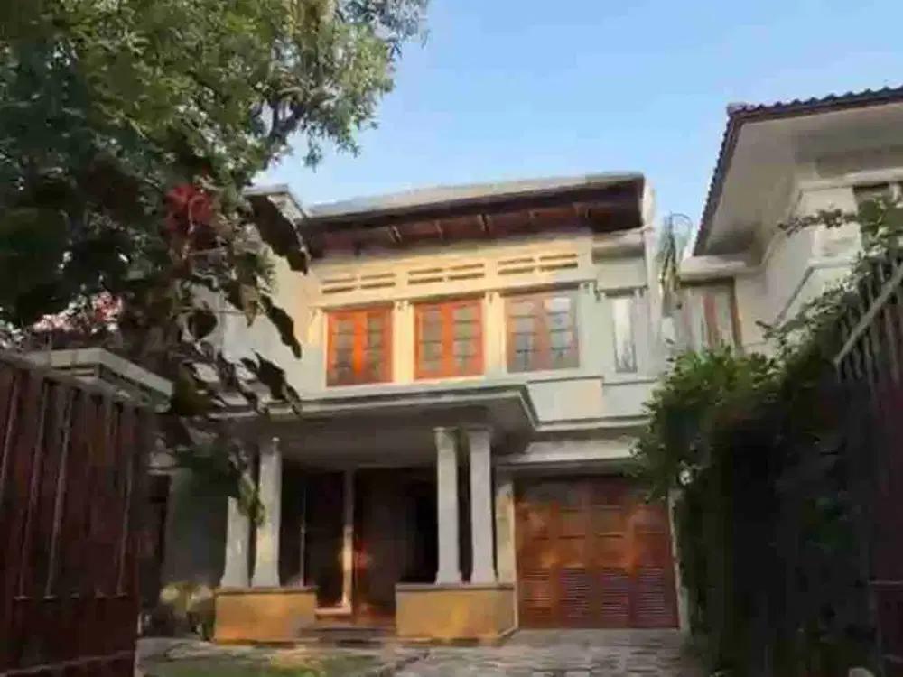 Dijual Rumah Bagus Lokasi Strategis di Menteng, Jakarta Pusat