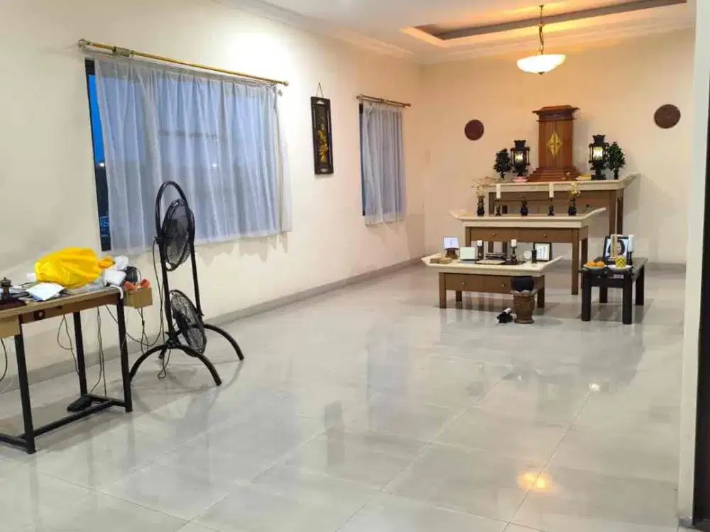 Rumah mewah 3lantai furnished
