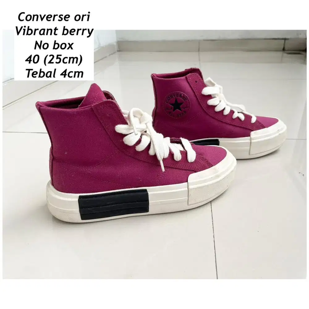 Sepatu Convers 40