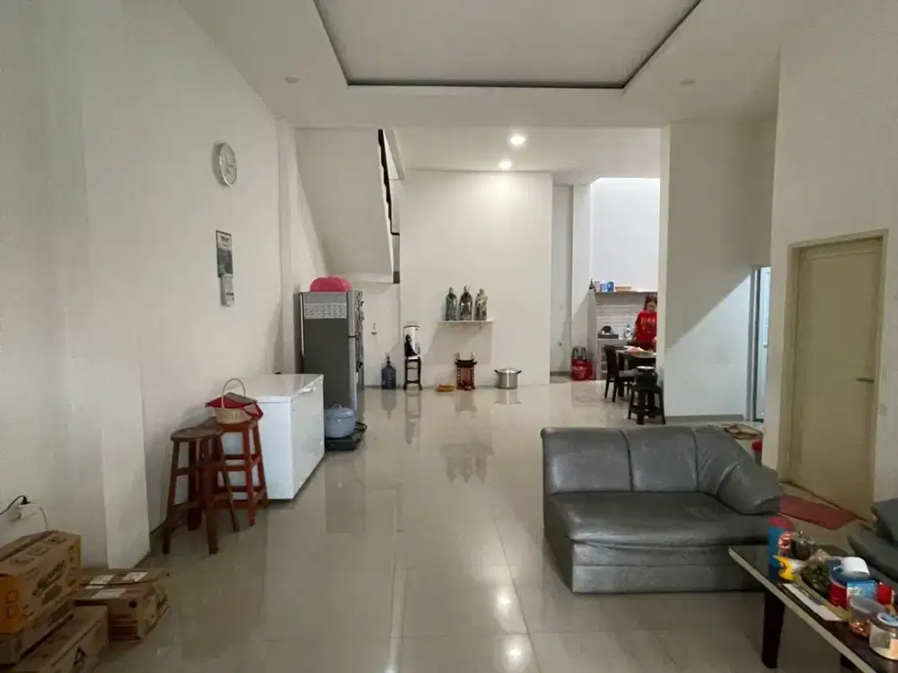 DIJUAL RUMAH BAGUS 2 LANTAI FULL RENOVASI JUAL MURAH DI CITRA GARDEN 2
