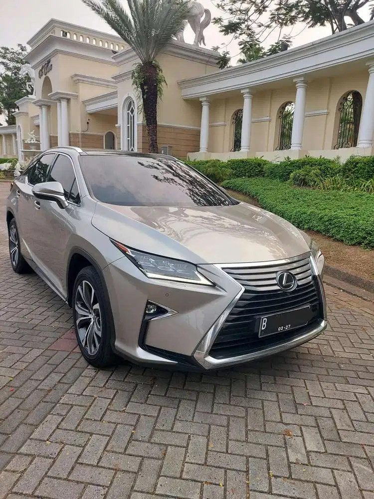 Lexus RX200T luxury 2016