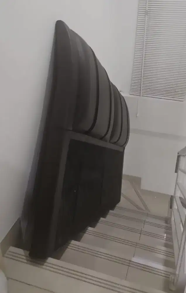 1 set kasur headboard matras 200x200 ( setra+ newhaven)