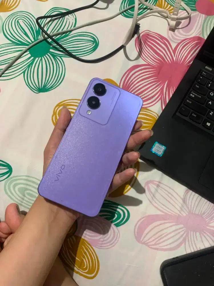 Vivo y17s warna ungu