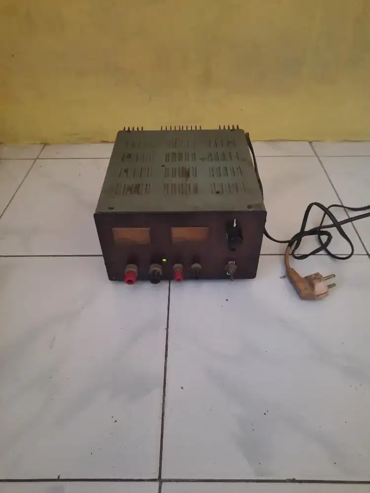 Power supply dakai AK-3030 AV