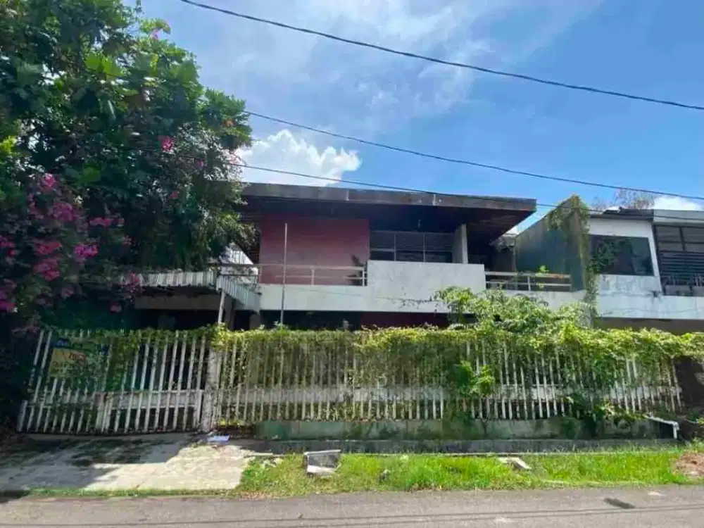 Di jual rumah tua di Ancol Timur