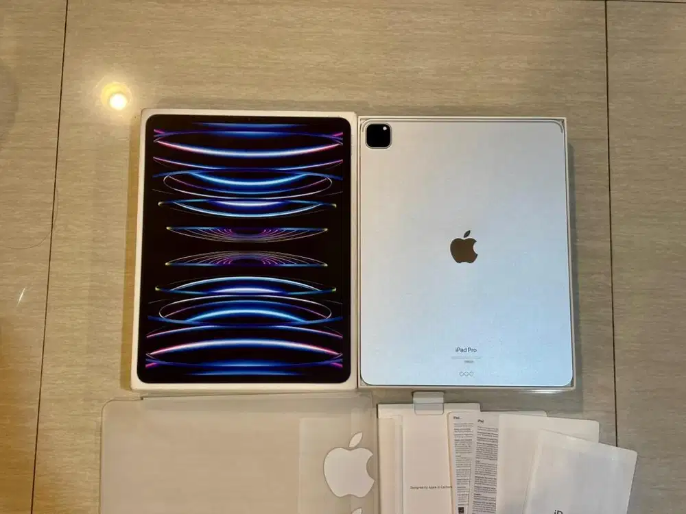 Ipad Pro 12.9 (6th gen) Wifi 256GB M2 garansi ibox April 2027