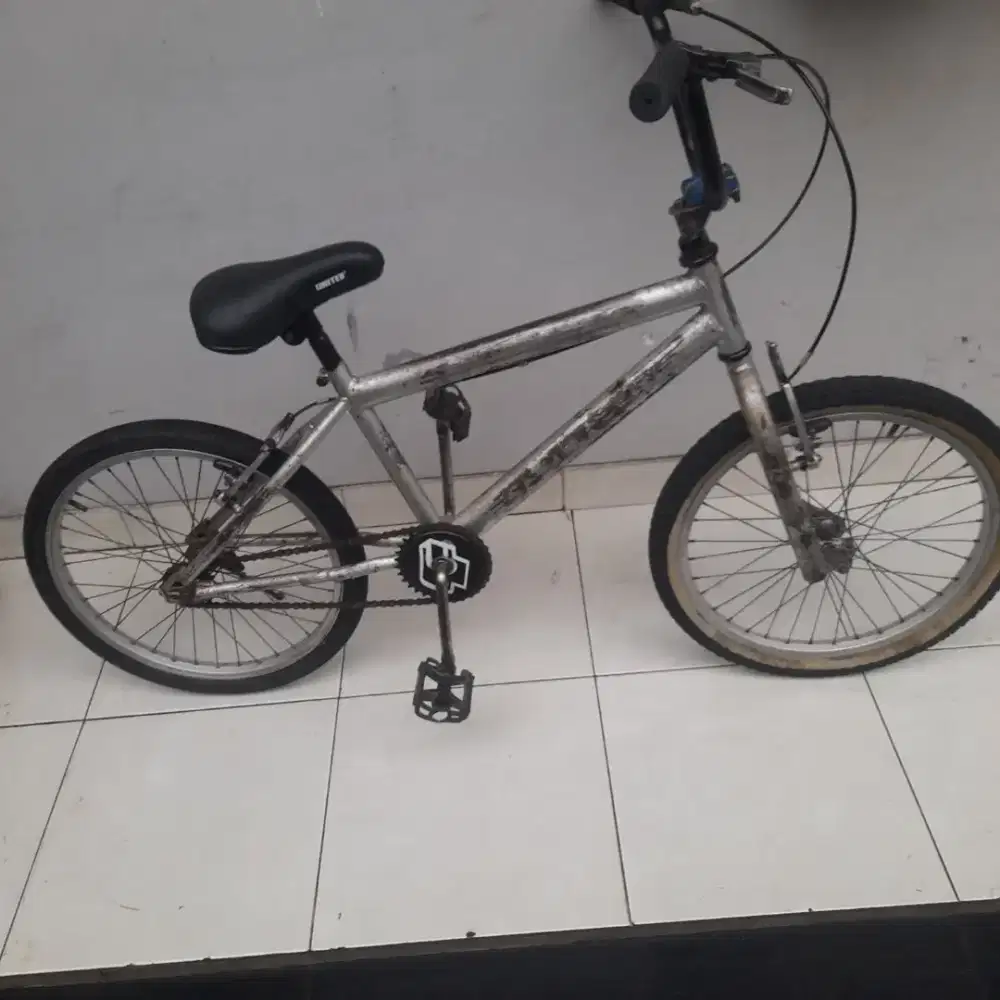Sepeda bmx ukuran 20