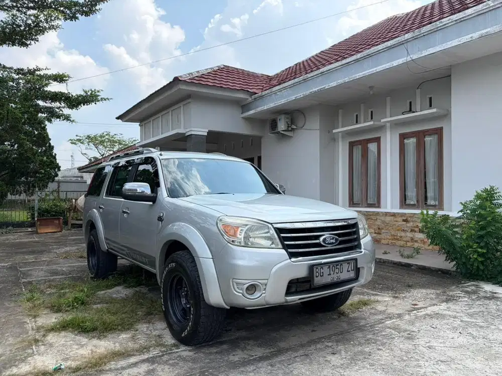 FORD EVEREST XLT 4x4 MANUAL 2011