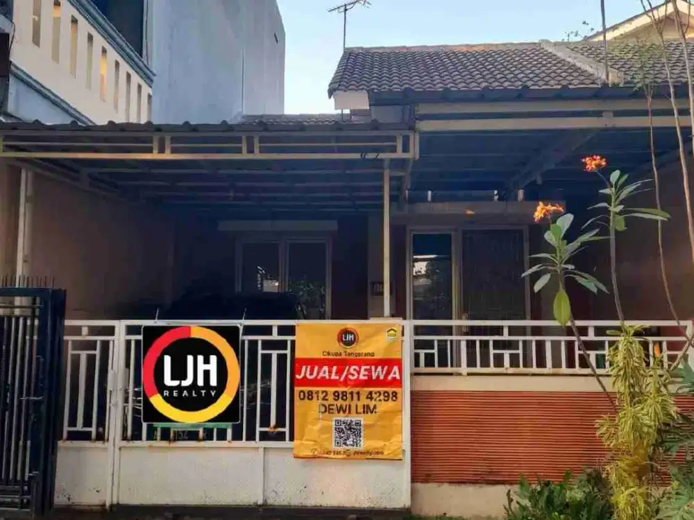 Dijual rumah lokasi strategis depan taman