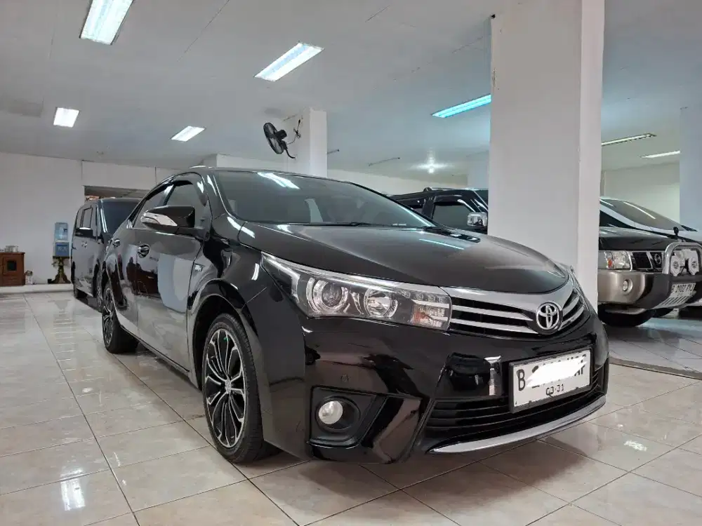 Toyota Corolla Altis 1.8 V automatic 2016