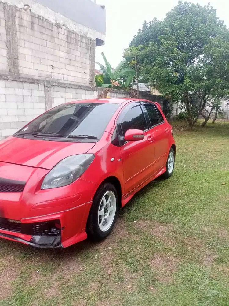 Toyota Yaris 2010 Bensin