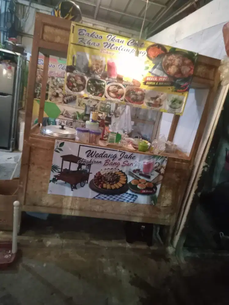 Dijual gerobak dan meja lesehan