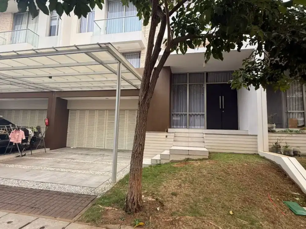 Disewakan Rumah di Cluster Riverside Pik2, Ukuran 10X25m2,View Danau, Kosongan