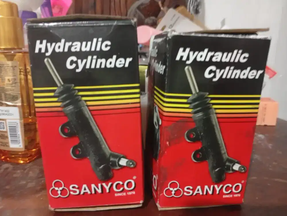 Hydraulic cylinder atau master rem depan belakang toyota Dyna