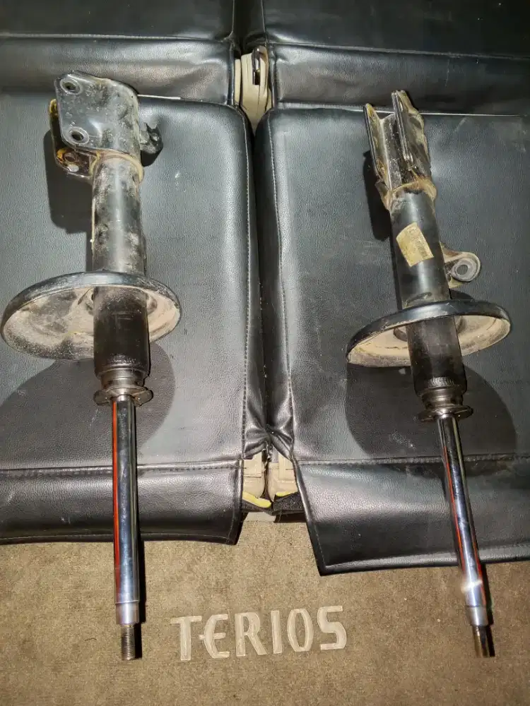 Shockbreaker Depan KYB