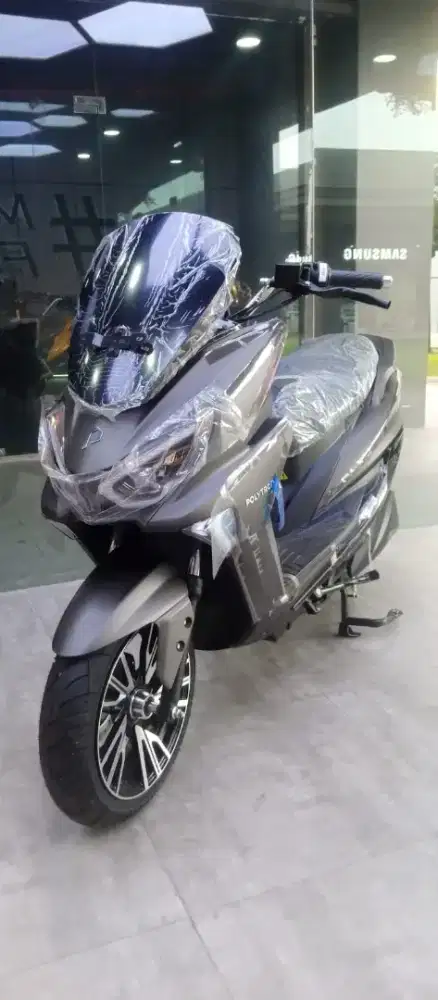 Motor listrik Polytron fox r