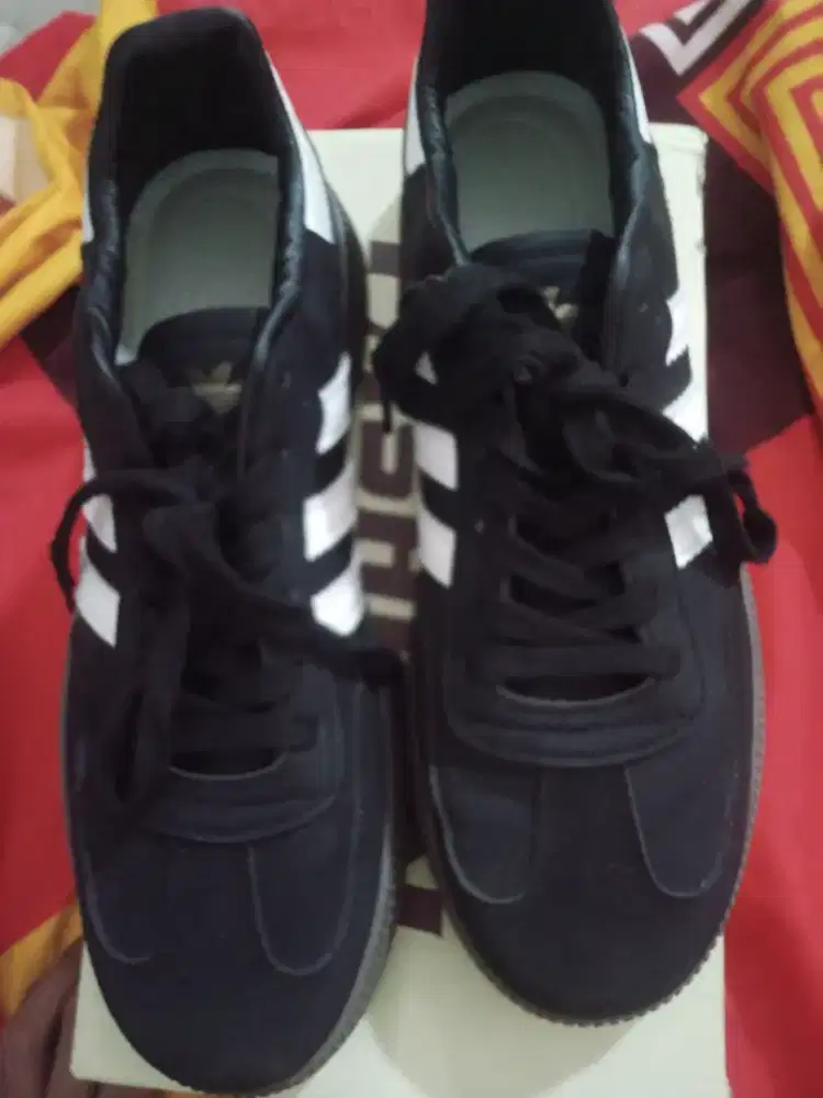 jual sepatu Adidas
