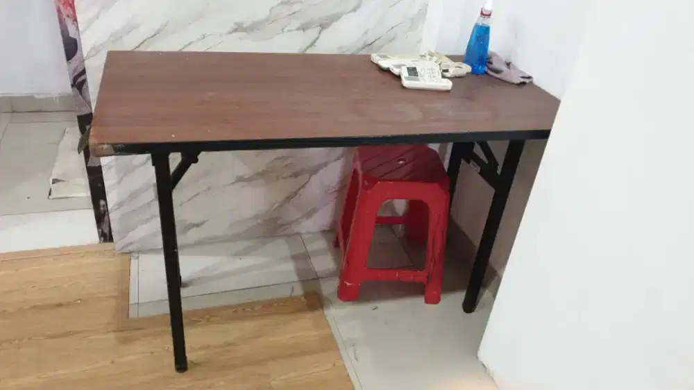 Meja Lipat Besi Informa