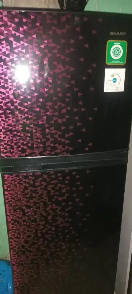 Jual kulkas 2 pintu bagus dingin hrg 1,4jt