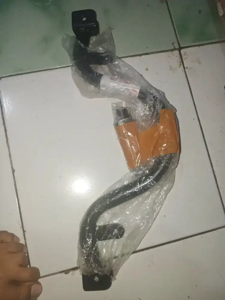 Misi mau jual step pijakan kaki depan untuk vario 125 dan beat msh bru