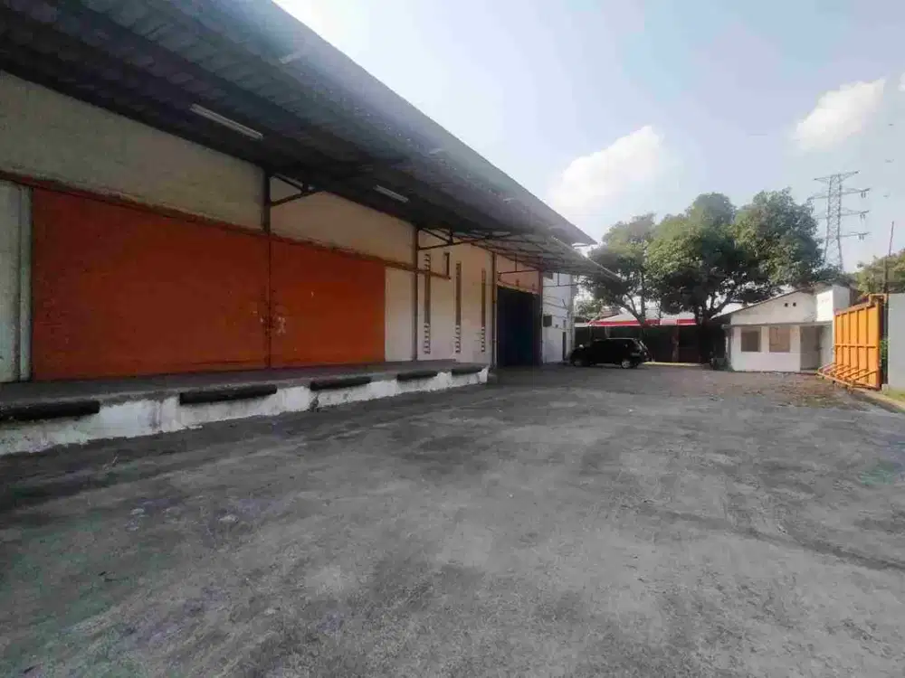 Gudang Jl Raya Pungut Rawalumbu  ada Loading Dok Deket Tol Bekasi Barat
