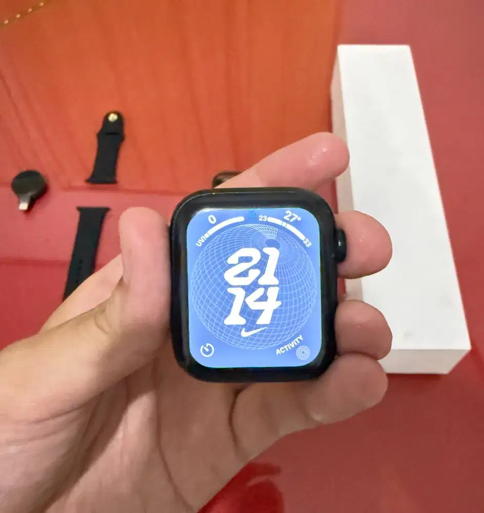 Apple Watch Series SE 44MM Gen 2 Istimewa
