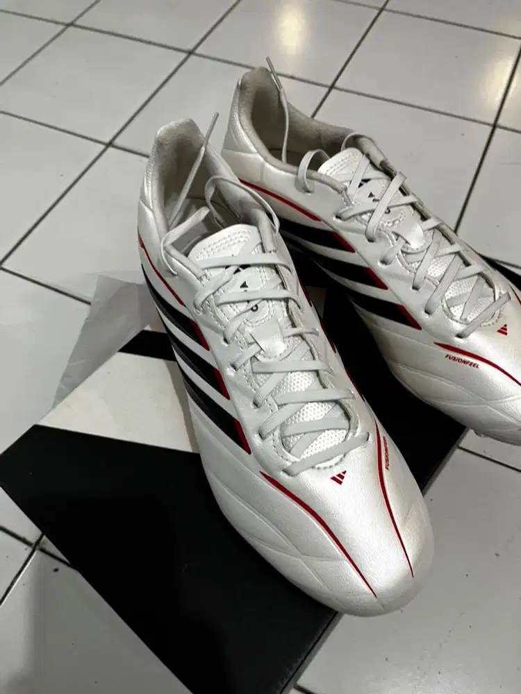 Adidas copa pure IV size 42 (cocok buat yg biasa pake lokas size 41)