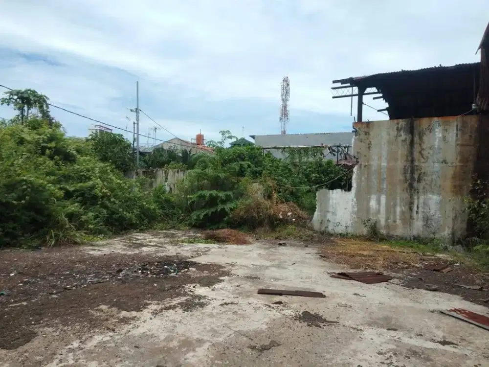 Gudang Ex Bengkel Di Kalibaru Senen Jakarta Pusat