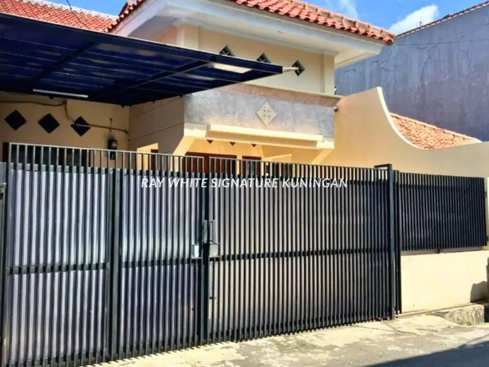 Dijual Rumah Cocok Untuk Hunian atau Kost di Jl H. Jaidi Pejaten Timur