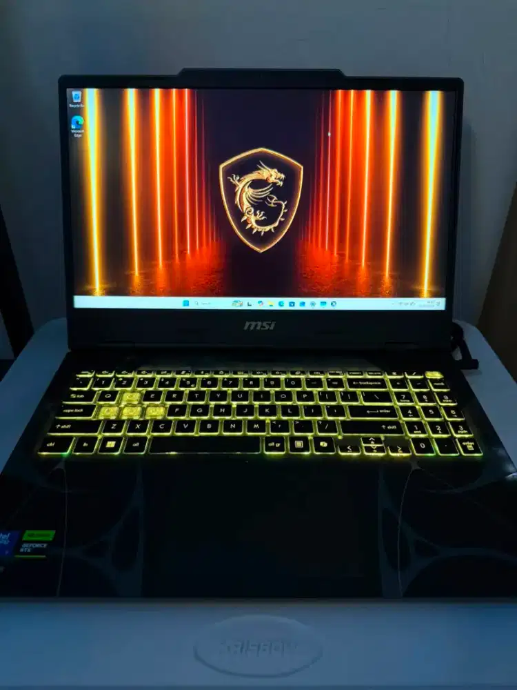 Laptop msi cyborg 15
