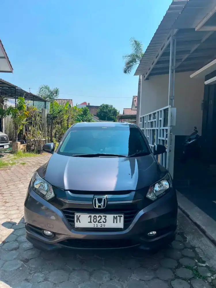 Honda HR-V E matic 2016 abu abu