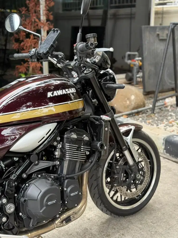 Kawasaki Z900RS 2025