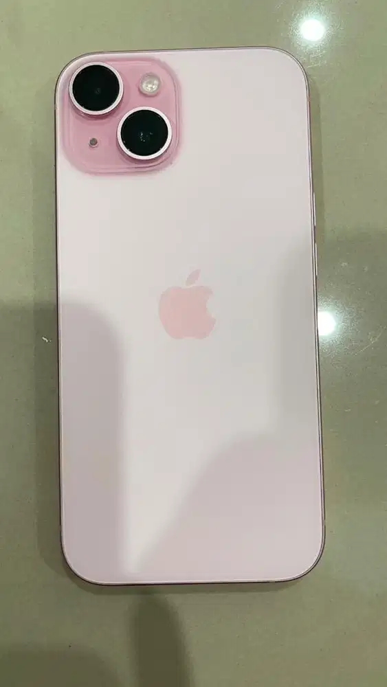 FOR SALE IPHONE 15 PINK 128GB (DIGIMAP) garansi masih on