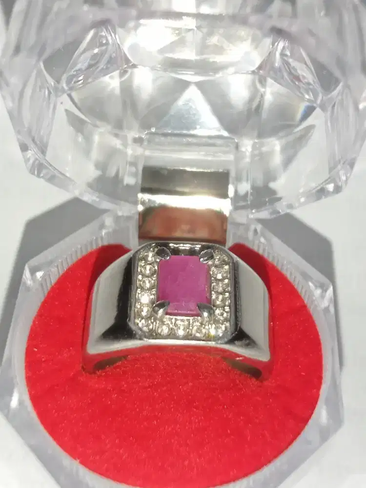 Batu Ruby Madagaskar