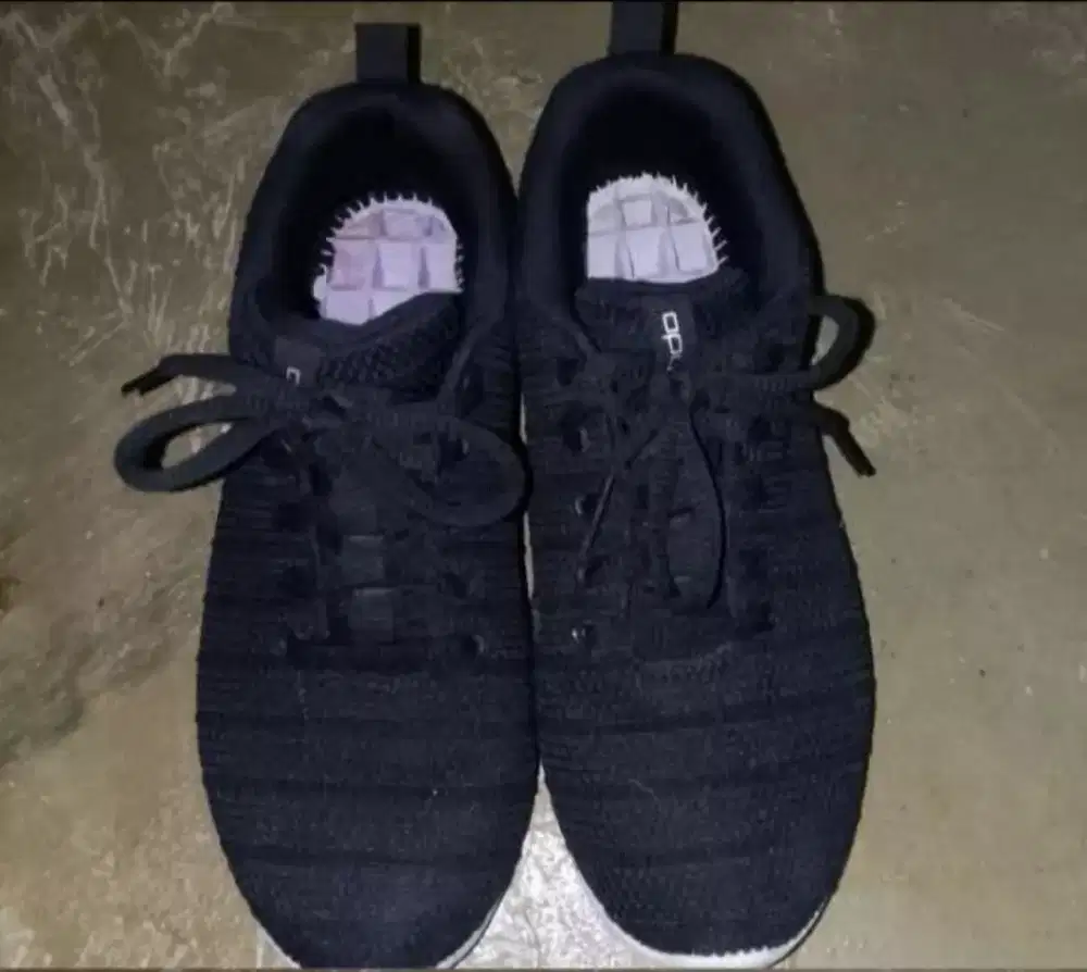 Sepatu ANDO Sekolah Size 40 - Hitam Putih (Preloved) Mulus