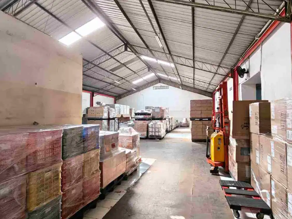 DISEWAKAN GUDANG DI PUSAT KOTA KEBON JERUK, JAKARTA BARAT