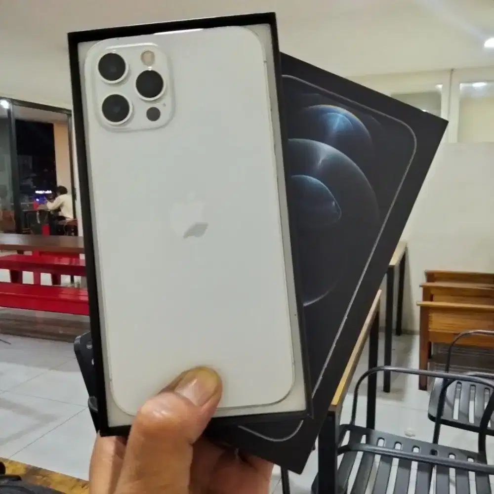iPhone 12Pro max.256.GB iBox