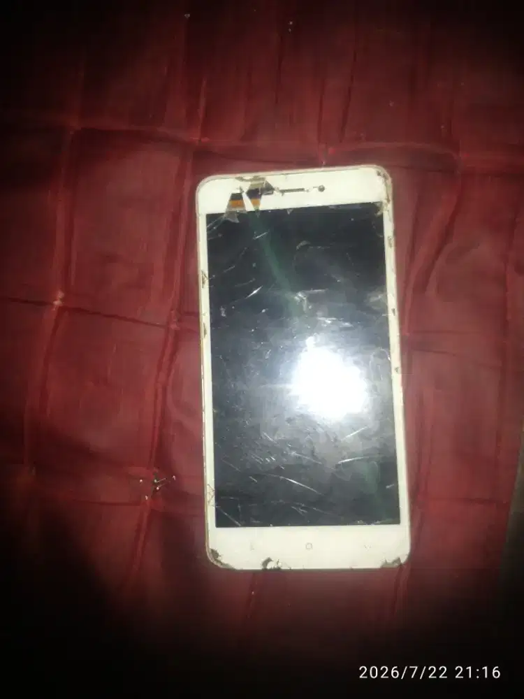 Rusak lcd gsnti
