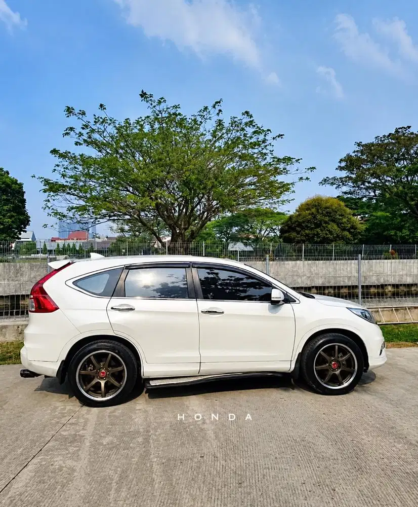 DIJUAL HONDA CR-V 2015 PRESTIGE AT WHITE, TERMURAH!!