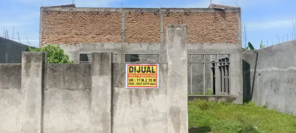 Di jual tanah dan bangunan.kondisi seperti di foto