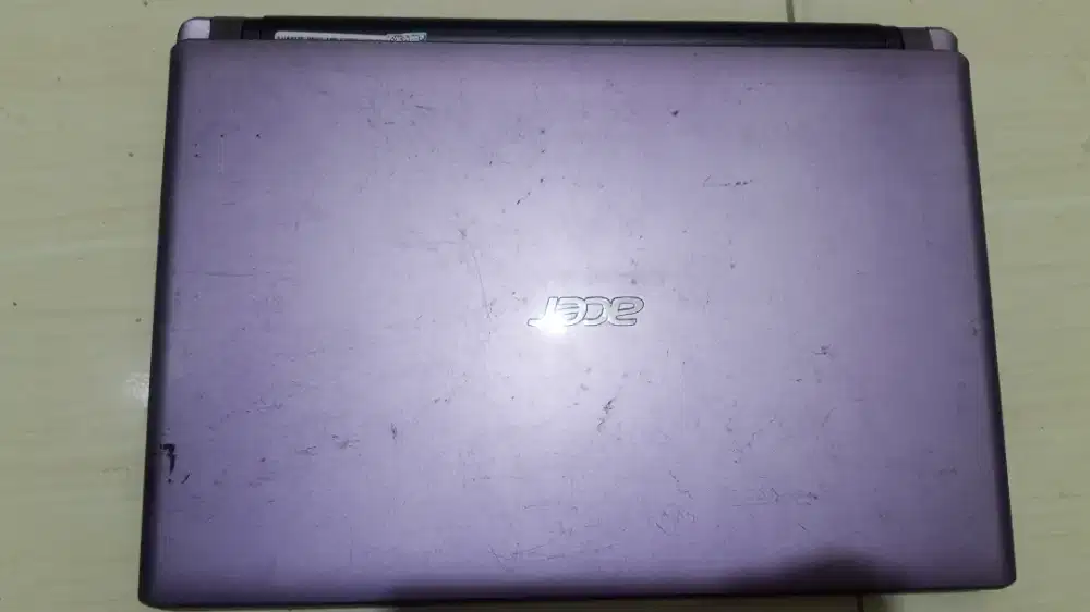 Laptop Acer V5 471G Corei3gen2 - gt620m - 16gb/128Gb+1TB