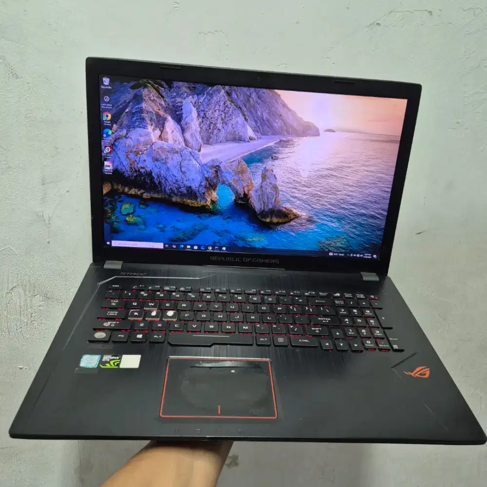 Asus ROG Strix GL753VE Layar Besar 17 inchi